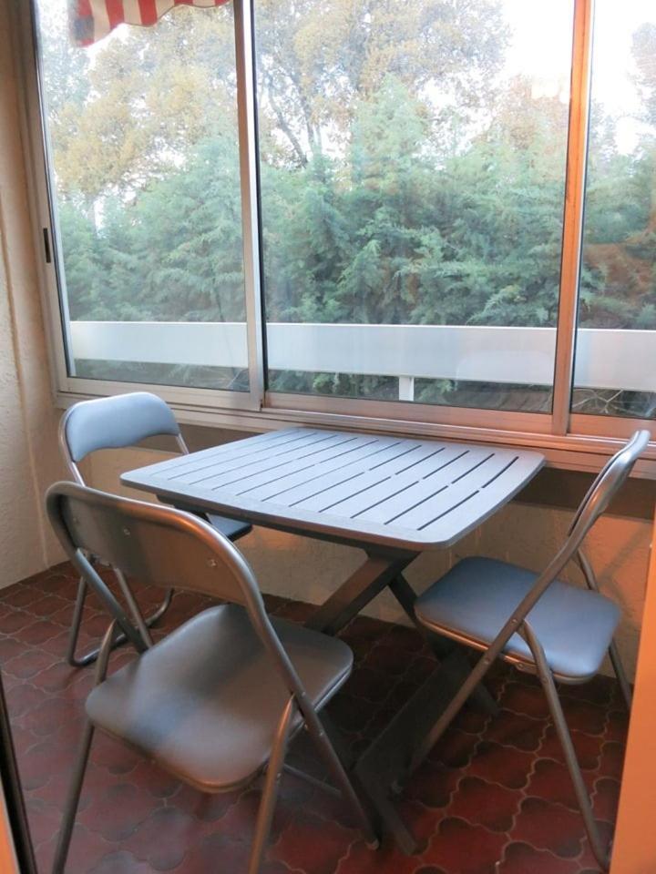 Studio B Front De Mer Saint-Raphaël Екстериор снимка